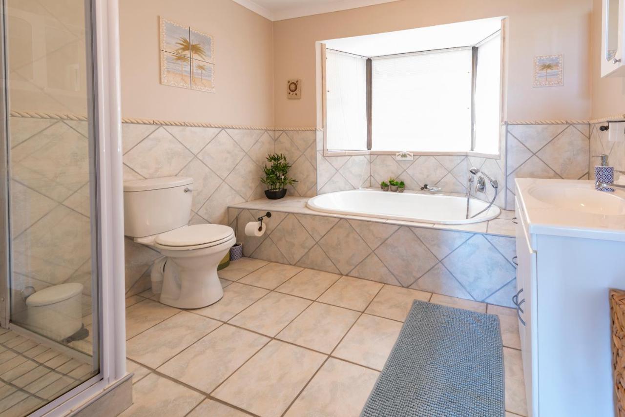 Villa Beach House - Stunning Sea Views - Beach 3 Min Walk à Great Brak River Extérieur photo
